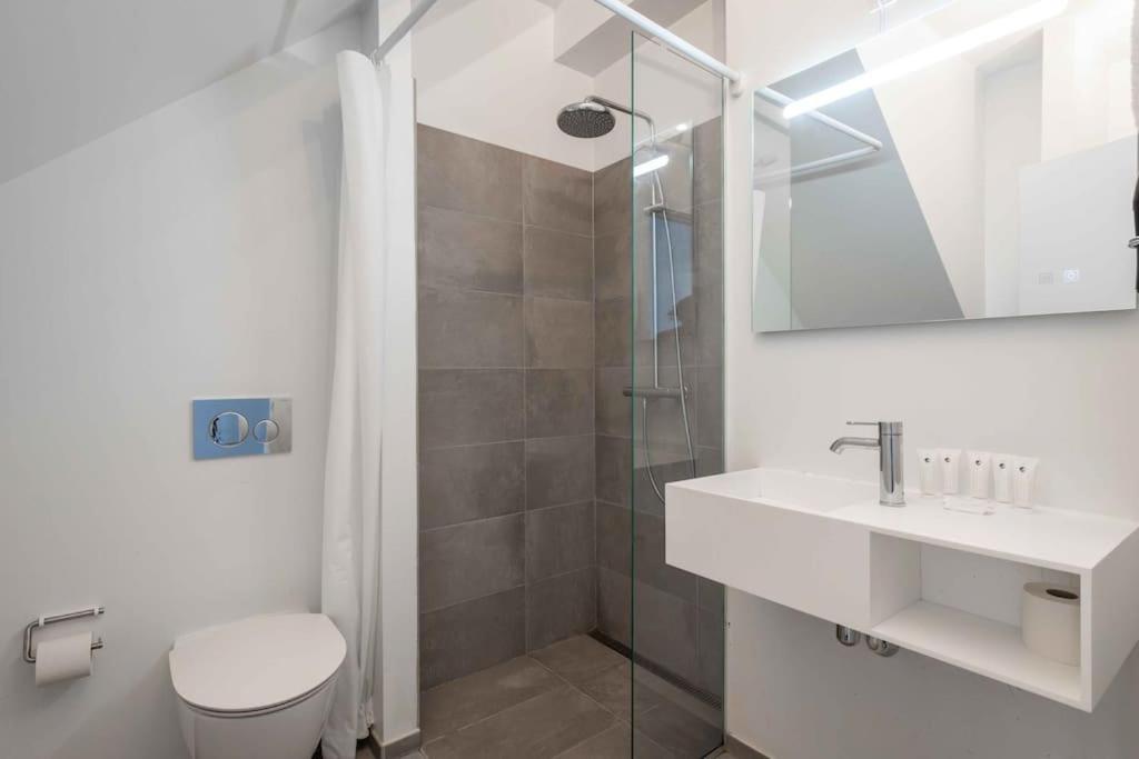 Spacious Double-Apartment For 10 In Cph City Center København Eksteriør bilde