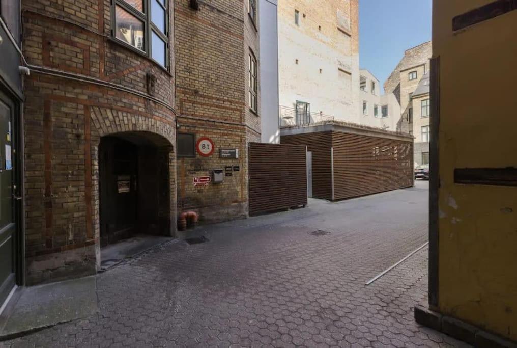 Spacious Double-Apartment For 10 In Cph City Center København Eksteriør bilde