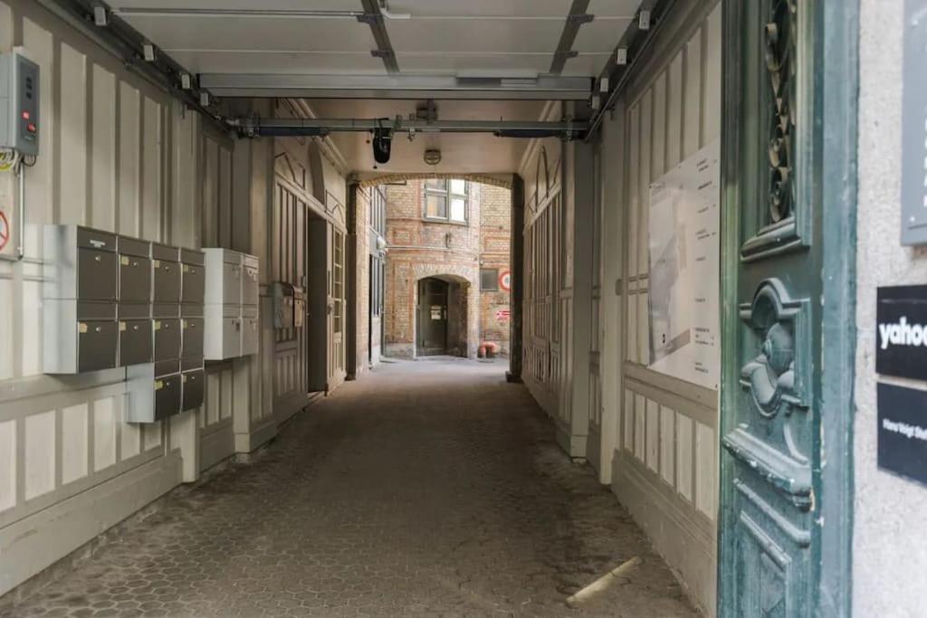 Spacious Double-Apartment For 10 In Cph City Center København Eksteriør bilde