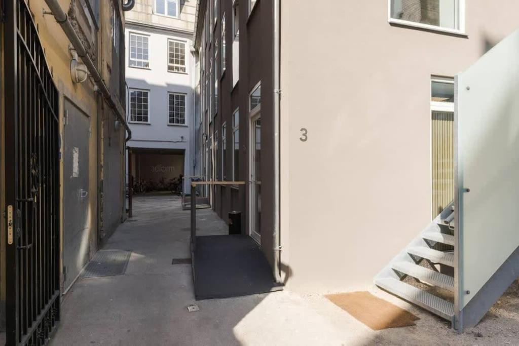 Spacious Double-Apartment For 10 In Cph City Center København Eksteriør bilde